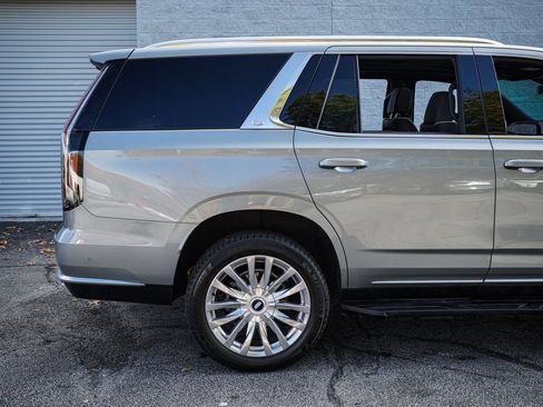 Used 2024 Cadillac Escalade Premium Luxury image 15