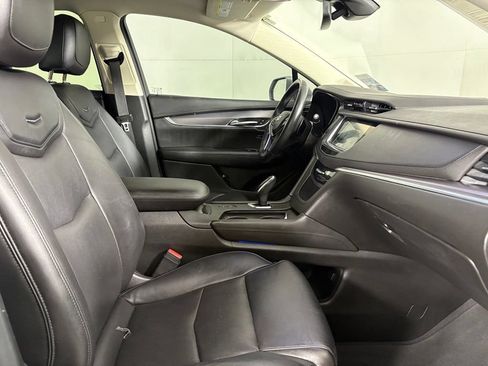 Used 2019 Cadillac XT5 Premium Luxury FWD image 14
