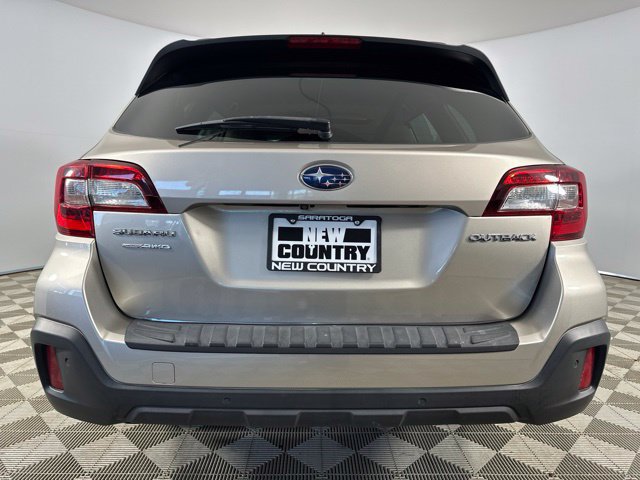 Used 2019 Subaru Outback 2.5i Limited AWD/4WD image 6