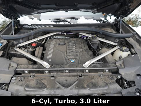 Used 2022 BMW X5 xDrive40i w/ M Sport Package image 15