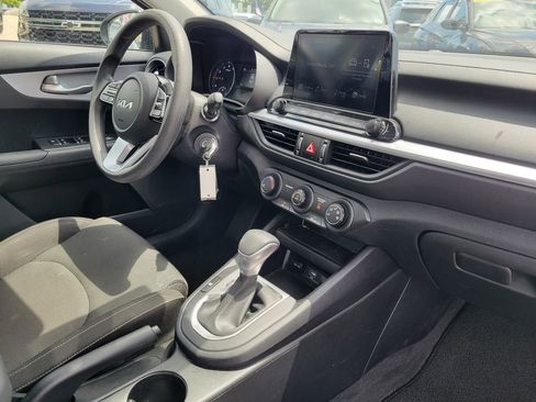 Certified 2024 Kia Forte LXS w/ LXS Technology Package FWD image 9