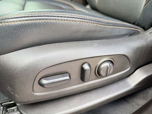 Certified 2021 Chevrolet Traverse LT image 13