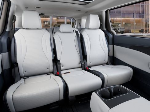 New 2026 Kia Carnival SX Prestige FWD image 16