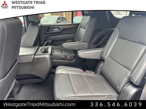 Used 2025 GMC Yukon Denali AWD/4WD image 18