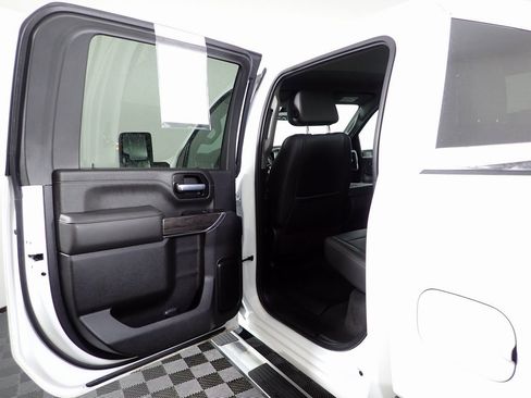 Used 2021 Chevrolet Silverado 2500 LTZ image 28