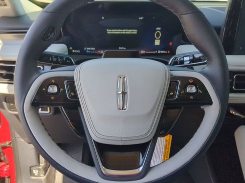 New 2026 Lincoln Aviator 2WD image 13