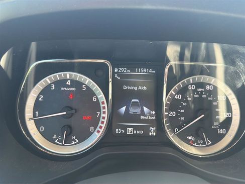 Used 2018 Nissan Titan PRO-4X image 6