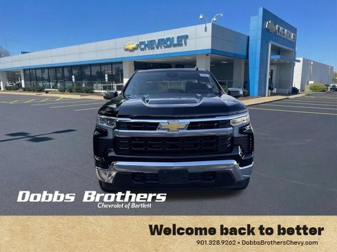 Used 2023 Chevrolet Silverado 1500 LT AWD/4WD image 2