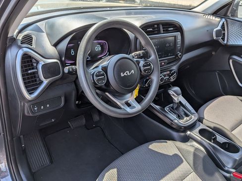 Used 2024 Kia Soul LX w/ Option Group 015 FWD image 16