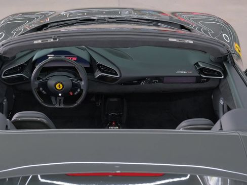 Used 2023 Ferrari 296 GTS RWD image 11