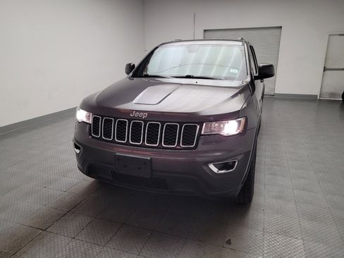 Used 2021 Jeep Grand Cherokee Laredo AWD/4WD image 15