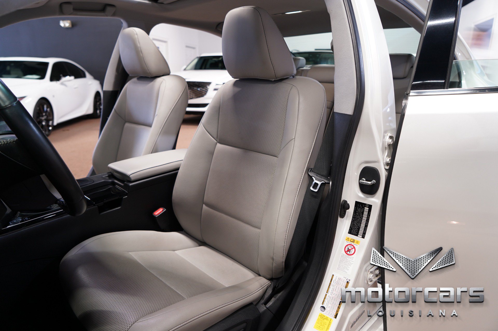Used 2016 Lexus ES 350 w/ Accessory Package FWD image 24