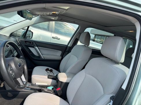 Used 2018 Subaru Forester 2.5i Premium AWD/4WD image 7