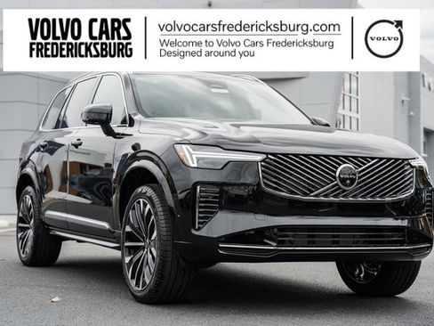New 2026 Volvo XC90 B6 Plus image 1