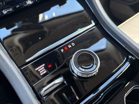 Certified 2023 Jeep Grand Cherokee Limited w/ Luxury Tech Group II AWD/4WD image 30
