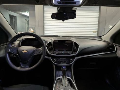 Used 2018 Chevrolet Volt LT image 13