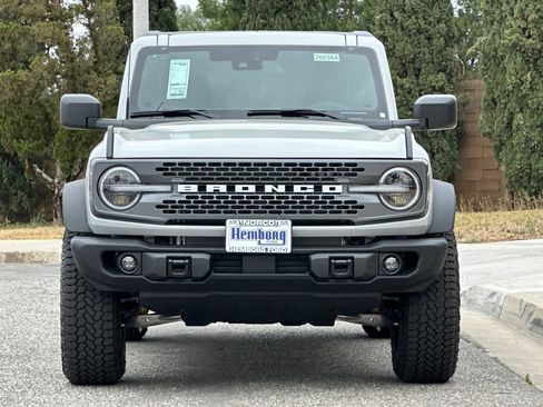 New 2026 Ford Bronco Badlands w/ Sasquatch Package AWD/4WD image 9