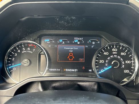 Used 2016 Ford F150 Lariat w/ Equipment Group 502A Luxury image 34