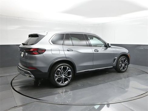New 2026 BMW X5 sDrive40i w/ Parking Assistance Package image 15