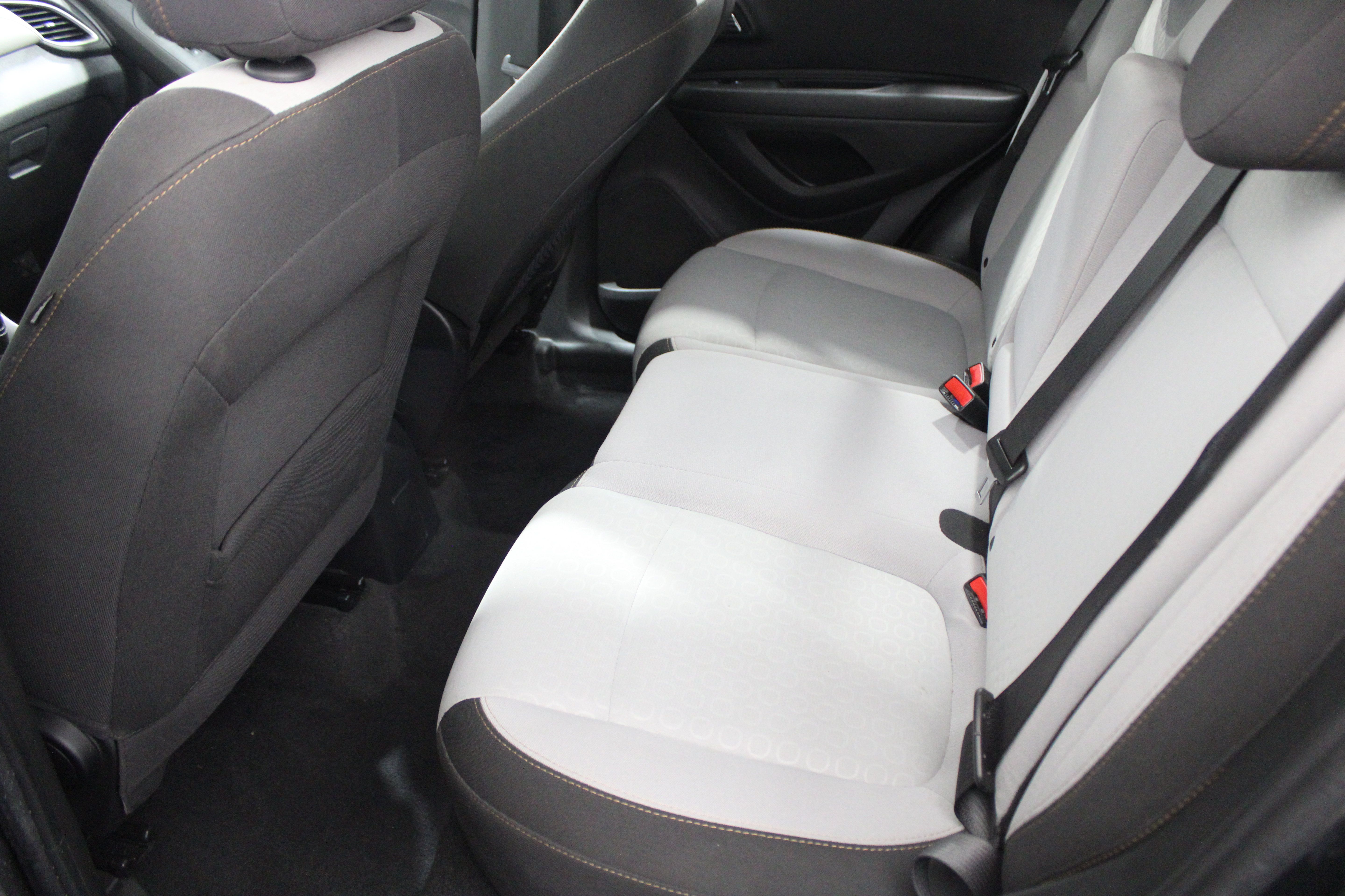 Used 2020 Chevrolet Trax LS w/ Tint and Cruise Package AWD/4WD image 21