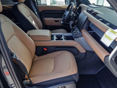 New 2026 Land Rover Defender 110 V8 image 12