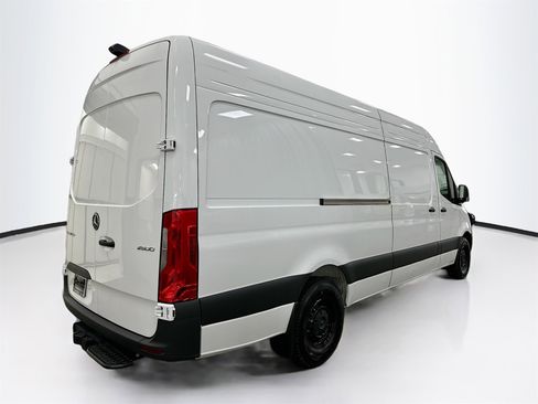 New 2025 Mercedes-Benz Sprinter 2500 image 8