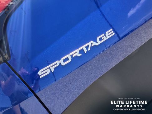 Certified 2024 Kia Sportage EX FWD image 9