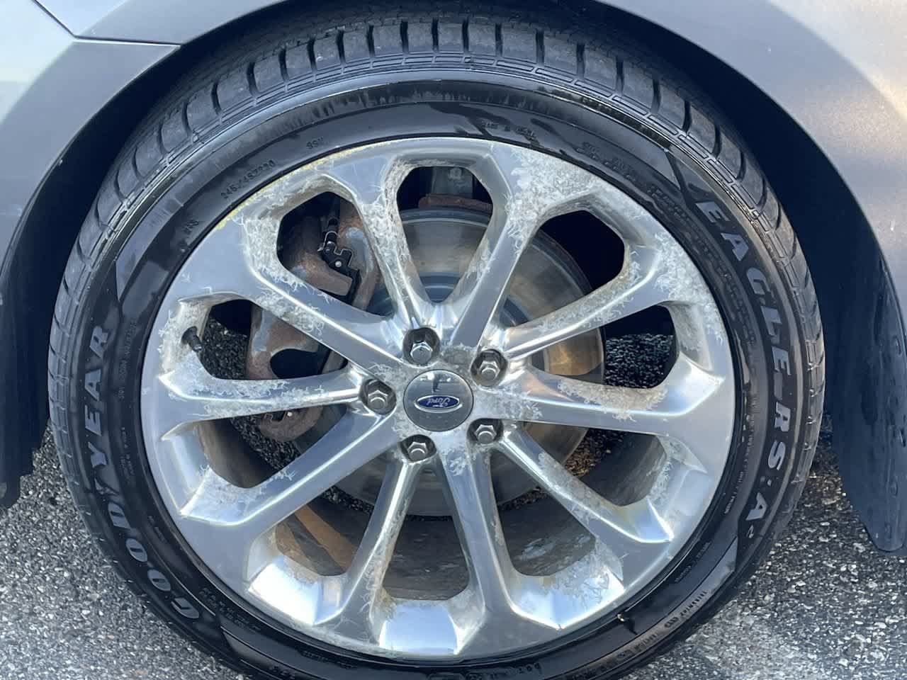 Used 2013 Ford Taurus Limited FWD image 33