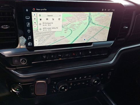 Used 2025 Chevrolet Silverado 3500 LTZ w/ LTZ Convenience Package image 18