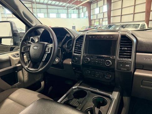 Used 2021 Ford F250 XLT w/ XLT Premium Package AWD/4WD image 21