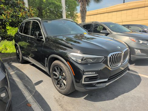 Used 2020 BMW X5 xDrive40i w/ Parking Assistance Package AWD/4WD image 1