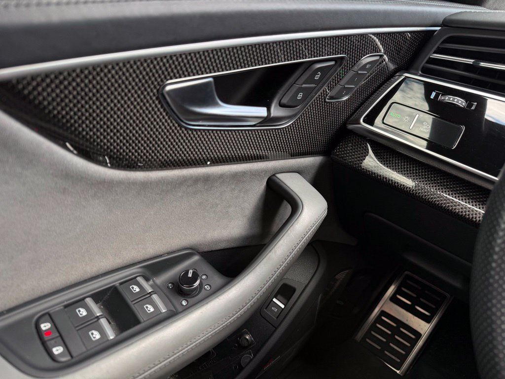 Used 2021 Audi SQ8 Prestige AWD/4WD image 8