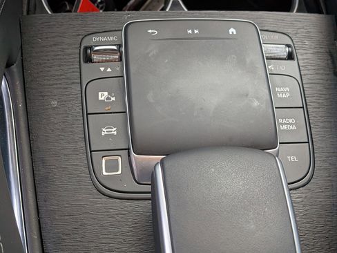 Certified 2025 Mercedes-Benz GLE 53 AMG 4MATIC image 24