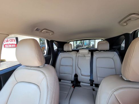 Used 2020 Ford Escape SE FWD image 26