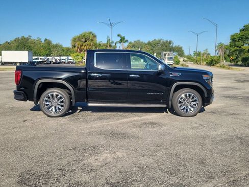 New 2026 GMC Sierra 1500 Denali w/ Denali Reserve Package AWD/4WD image 4