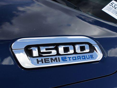 Used 2024 RAM 1500 Big Horn RWD image 17