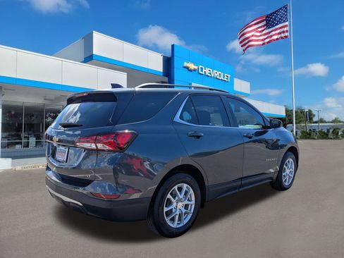 Used 2023 Chevrolet Equinox LT image 4