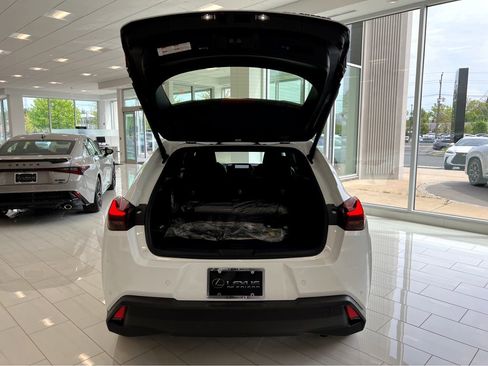 New 2026 Lexus UX 300h AWD image 27