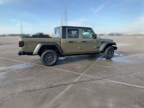 New 2026 Jeep Gladiator Sport image 13