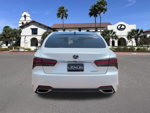 Used 2023 Lexus LS 500 w/ Interior Upgrade Package RWD image 3