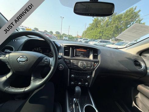 Used 2020 Nissan Pathfinder SV w/ Rock Creek Edition FWD image 11
