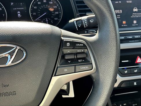 Used 2018 Hyundai Elantra SEL image 22