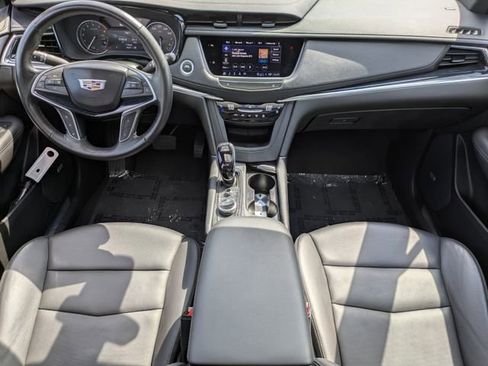Used 2024 Cadillac XT5 Premium Luxury image 19