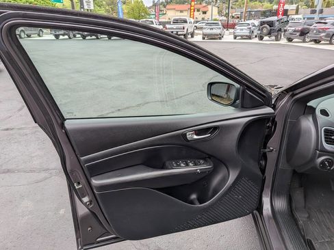 Used 2016 Dodge Dart SXT Sport FWD image 8