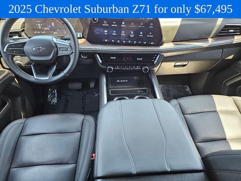 Used 2025 Chevrolet Suburban Z71 AWD/4WD image 16