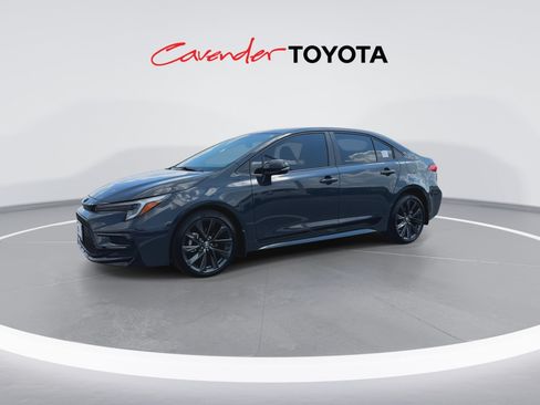 Certified 2026 Toyota Corolla SE FWD image 4