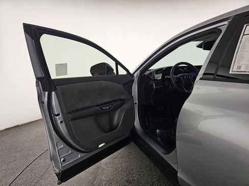 Used 2023 Lexus RZ 450e Premium image 19