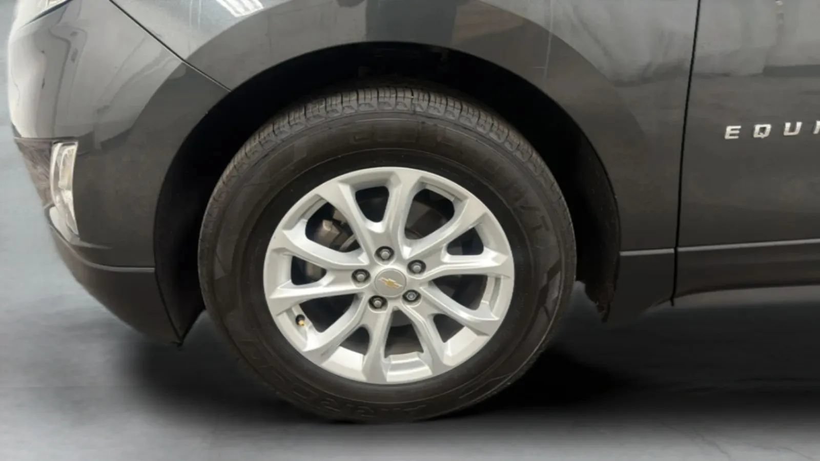 Used 2018 Chevrolet Equinox LT FWD image 30