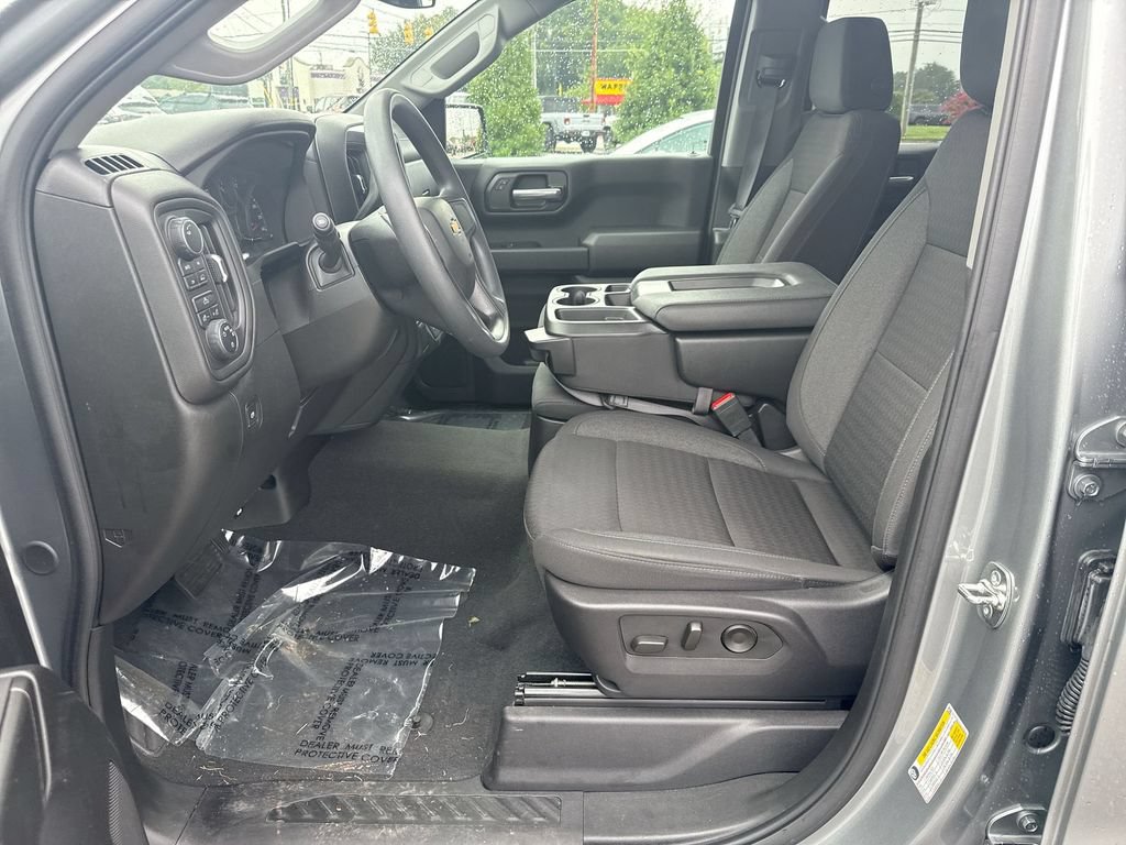 Used 2025 Chevrolet Silverado 1500 Custom w/ Turbomax Blackout Package AWD/4WD image 21