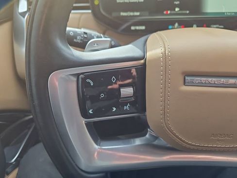 Used 2023 Land Rover Range Rover Long Wheelbase SE image 18